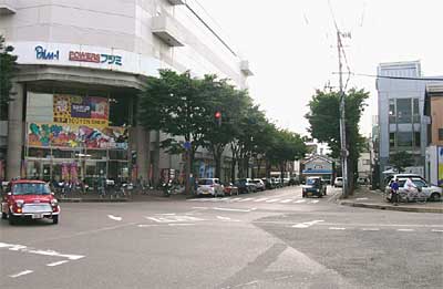 15日に歩行者天国にして三条よってけ祭りが行われる三条市・パルム1周辺