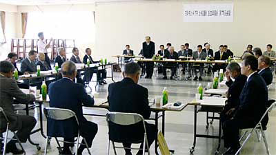12日開かれた三条・田上・栄・下田合併協議会設立準備会の第1回会議