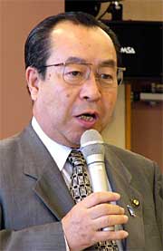 政治生命をかけて背水の陣で住民投票に向かう決意を示す高橋燕市長