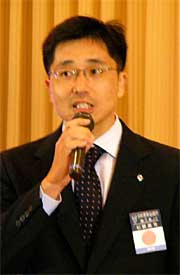 あいさつする杉野燕三条青年会議所理事長