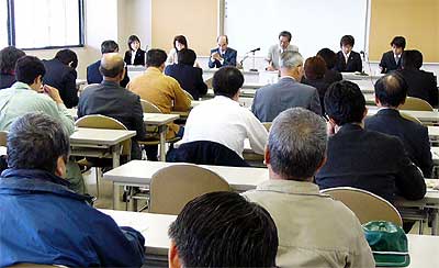16日開かれた県央研究所の「DNA解析による市販コシヒカリの真正評価」の結果報告会
