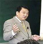 新潟県経営品質協議会運営委員 徳橋隆行さんの講義