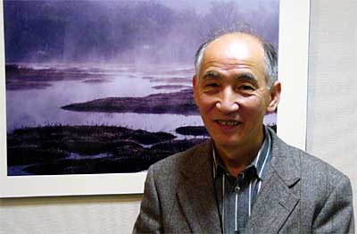 25日まで山内堂で開かれている写真展「三浦二郎と仲間達」に作品を展示している三浦二郎さん
