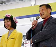あいさつする高橋一夫三条市長