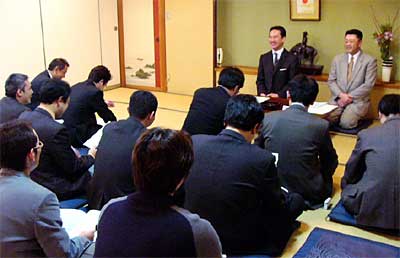 解散、三条商工会議所青年部への統合が決まった三条工業会青年部の平成15年度臨時総会