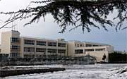20日から3日間、4年生1クラスの学級閉鎖を行う三条市立大崎小学校