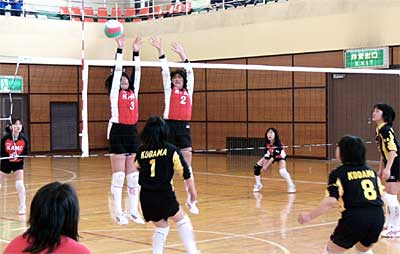 8日開かれた第11回新潟県小学生バレーボール新人大会県央地区大会