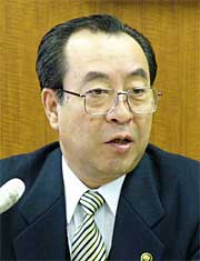 予算案を発表する高橋燕市長