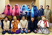 三柳・牛ケ島地区青年部の鬼たちの記念撮影