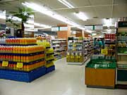 1階食料品売り場