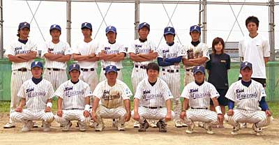 4年ぶり2回目の全日本大学軟式野球選手権大会出場を決めた新潟経営大学軟式野球部の部員