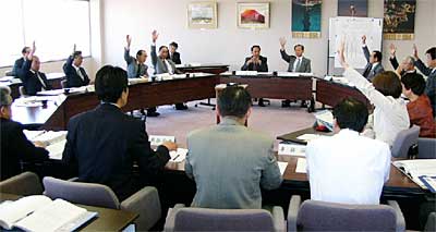 2日開かれた燕・吉田・分水合併推進協議会の議員・委員制度検討委員会