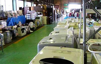 28、29の2日間、最後の楽市楽座が開かれるサカタ製作所の倉庫