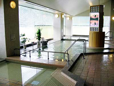 11日にリニューアルオープンした下田村・いい湯らていの「和楽の湯」