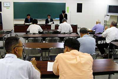 13日開かれた三条鍛冶道場建設に関する地元説明会