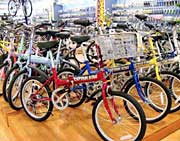 パール金属(株)がアウトレットセールで販売するマウンテンバイク