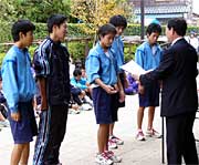 中学男子の部優勝の本成寺A