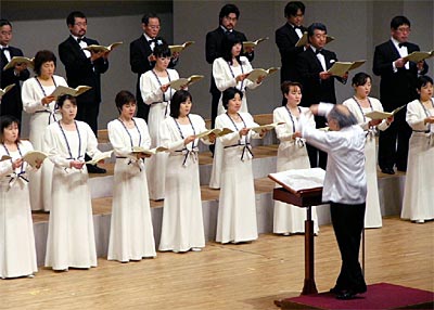 20n日開かれた三条市市制70周年記念・東京混声合唱団三条特別演奏会
