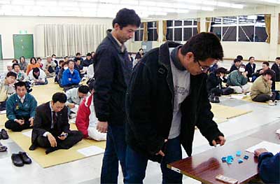 28日開かれた平成17年度三条野球連盟第一回理事会の市長杯争奪大会の組み合わせ抽選