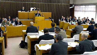 10日の燕市議会3月定例会初日