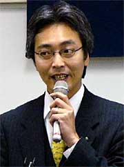 講師の国定市長公室長兼総務部参事