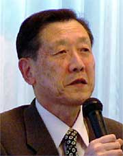 新市の市長職務執行者となる佐藤下田村長