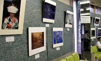 加茂信用金庫西加茂店が坂本治郎さんの写真展