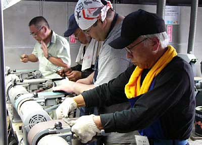 25、26の2日間開かれた平成17年度さんじょう鍛冶道場1泊2日初級コース