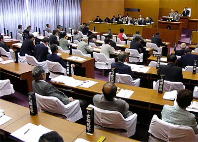 5日、一般質問が始まった三条市6月定例会
