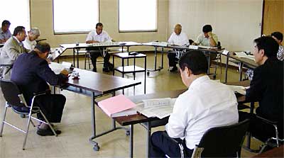 30日開かれた燕・吉田・分水合併協議会の教育委員会の第3回会議