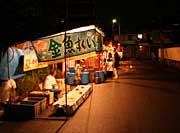 5店の出店にとどまった観音まつりの臨時市場