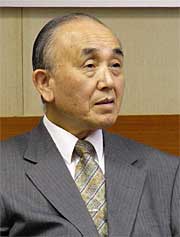 会見する小池加茂市長
