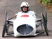 三条エコノミークラブ会員が手作りしたエコカー