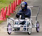 三条エコノミークラブ会員が手作りしたエコカー