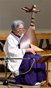 阿部妃水さんの琵琶の特別演奏