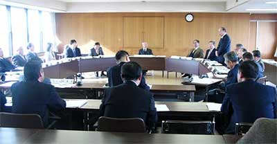 6日開かれた燕・吉田・分水合併協議会総合調整委員会の第5回会議