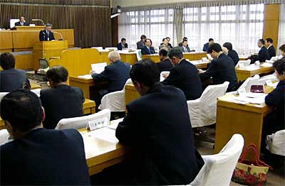 6日開かれた中越衛生処理組合の平成18年第1回定例会