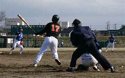 9日と16日の2日間、開かれている第35回記念大会・総合グラウンド杯争奪選抜野球大会