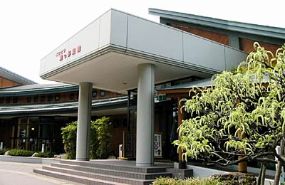 8日から開館5周年記念イベントを行う田上町多目的交流施設「ごまどう湯っ多里館」