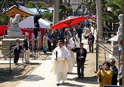 15日行われた八幡宮春季例大祭神事