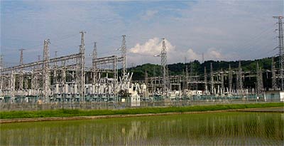 15日の停電の原因となった作業が行われていた三条変電所