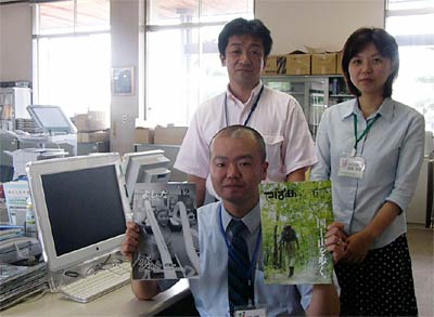 旧吉田町の広報担当を含む燕市の広報紙を制作する職員
