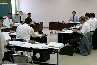 12日開かれた三条市観光基本計画策定委員会