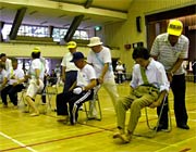 ビン立てレース
