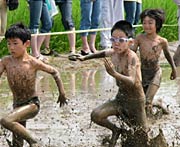 ゴーグルをつけた用意周到な子も