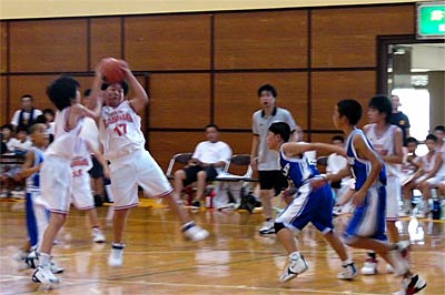 10日開かれたJヒート三条ミニバスケットボールスポーツ少年団主催2006三条ひまわり交流会