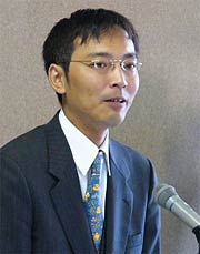 同僚だった当時と変わらない意見交換を職員に求める国定市長