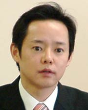 出馬の決意を示す佐藤氏