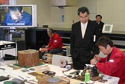 会場で実演する県央マイスターたち