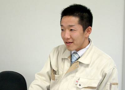 ことしの三条まつりについて話す三条祭り若衆会の長谷川直哉会長